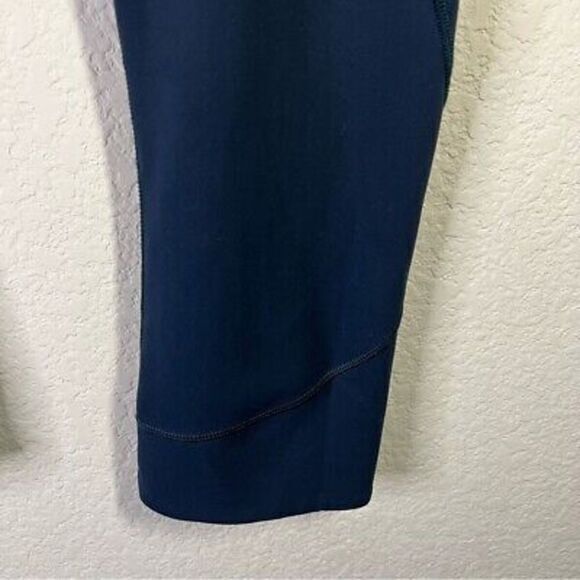 Lululemon womens cropped teal leggings size 6 - Picture 5 of 8